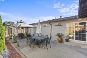 677 Fairway Ave, Hayward