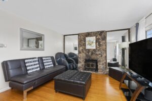 677 Fairway Ave, Hayward